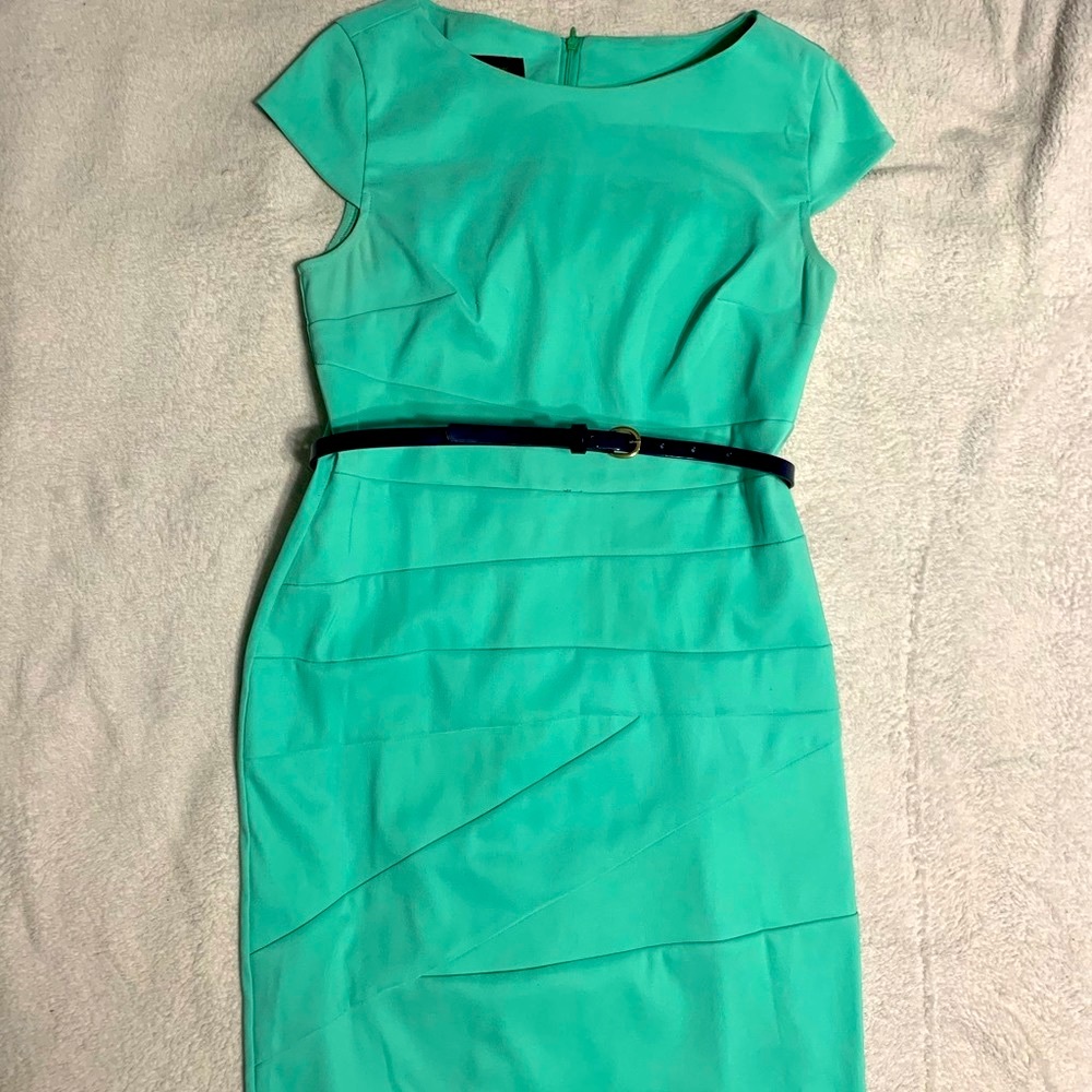 AB Studio Mint Green Sheath Dress w/Belt. Sz 6.